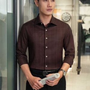 Sơ mi dài tay nâu kẻ vuông