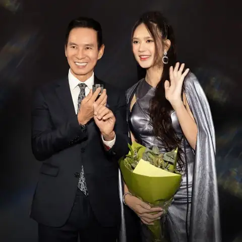 Nghệ sĩ